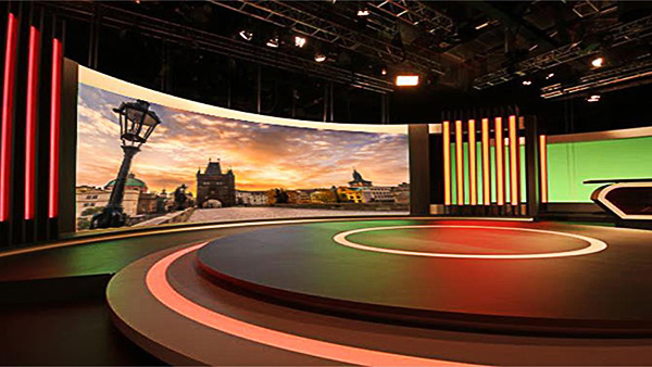 fine pixel pitch, small pixel display